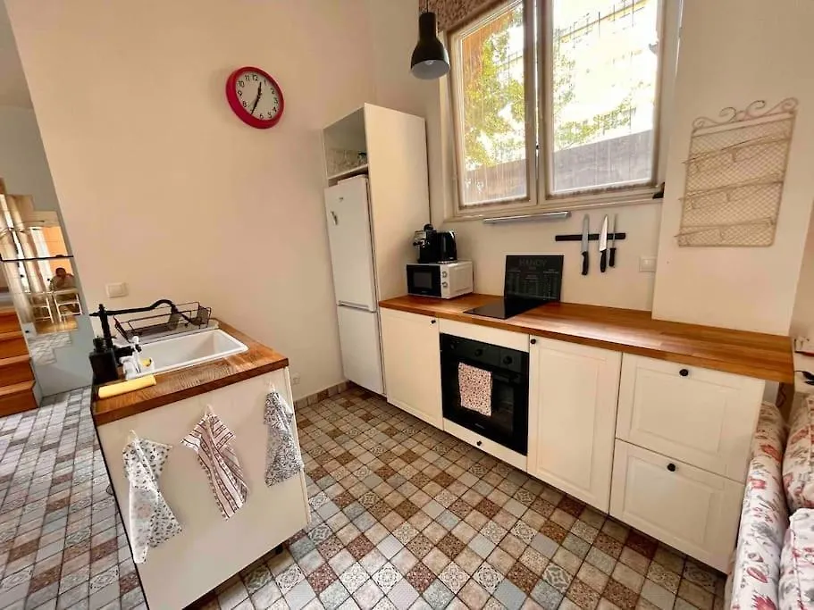 Knezits Spacious Ac Terrace Free Parking Budapeszt 0*,